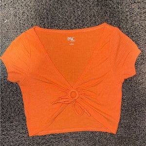 Pacsun front look tee shirt